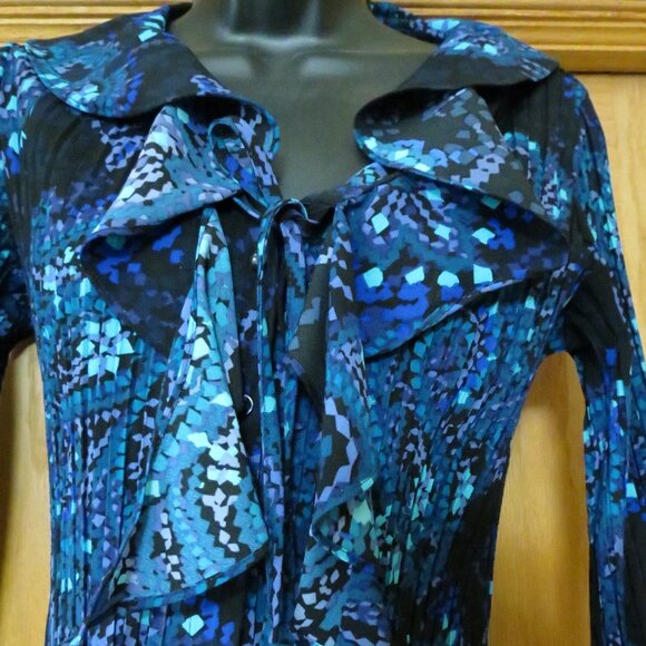 Beautiful blue ruffled blouse - Picture 7 of 11